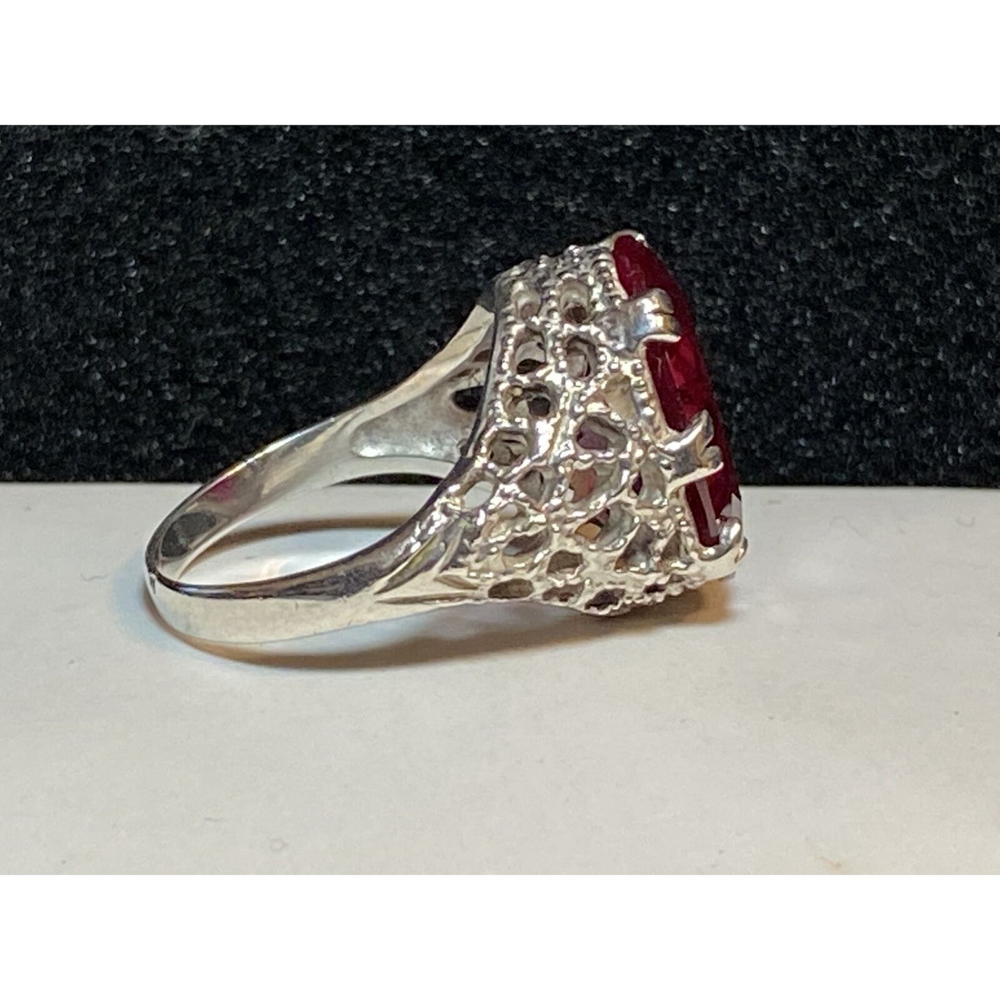 Sterling Silver Art Deco Style Red Stone Filigree Ring Size 7