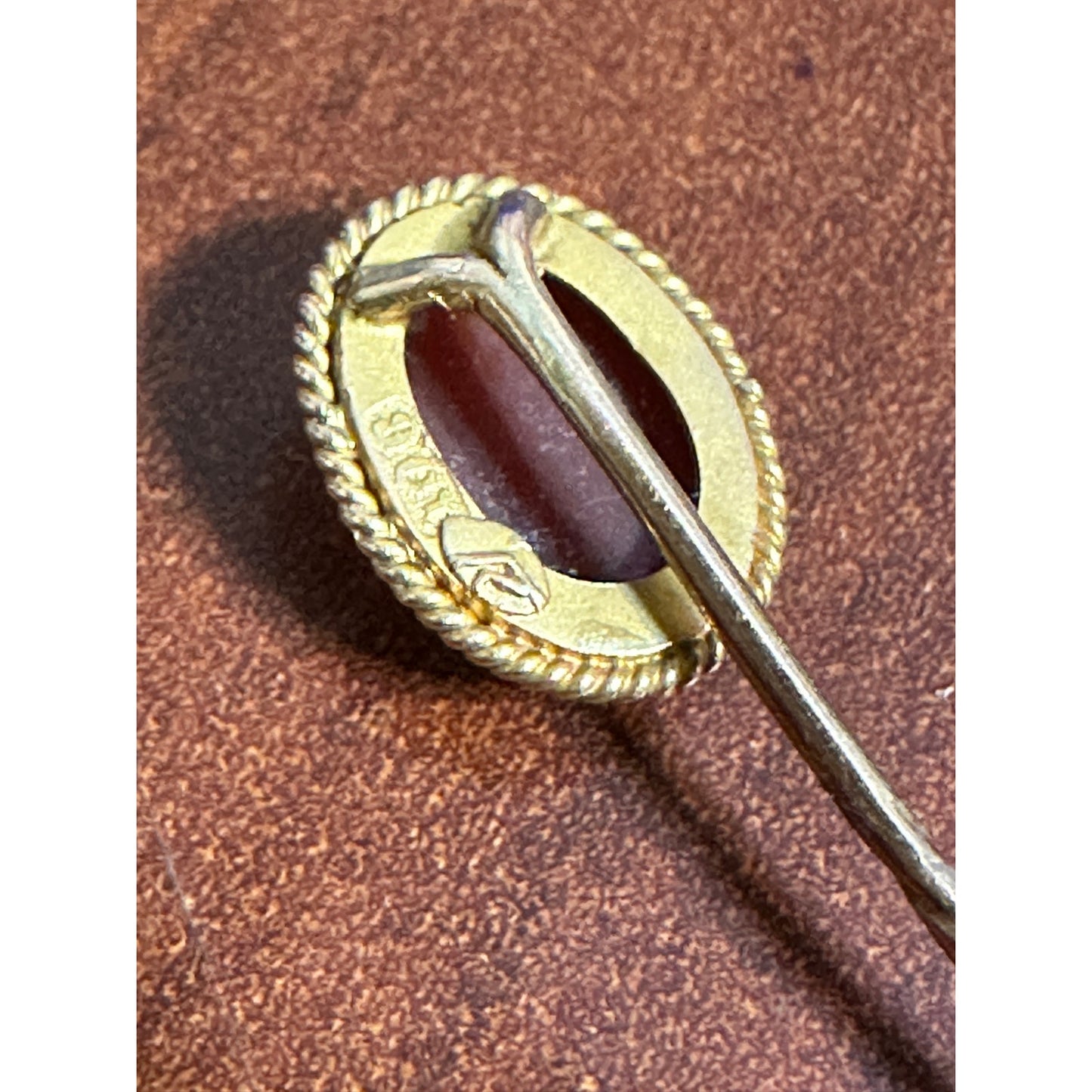 Antique 9k Yellow Gold Carved Cameo Stick Pin