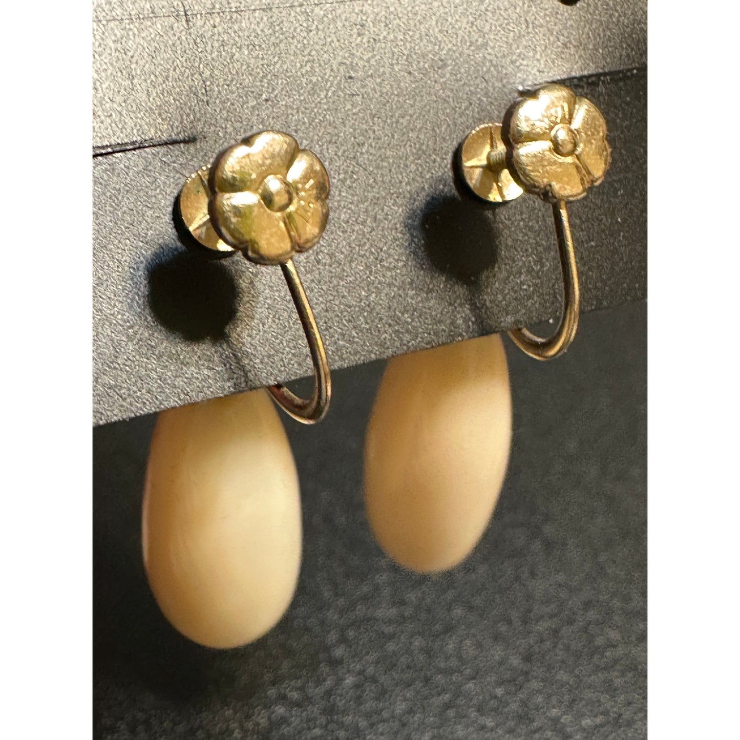 14k Yellow Gold Angel Skin Coral Tear Drop Screw Back Earrings