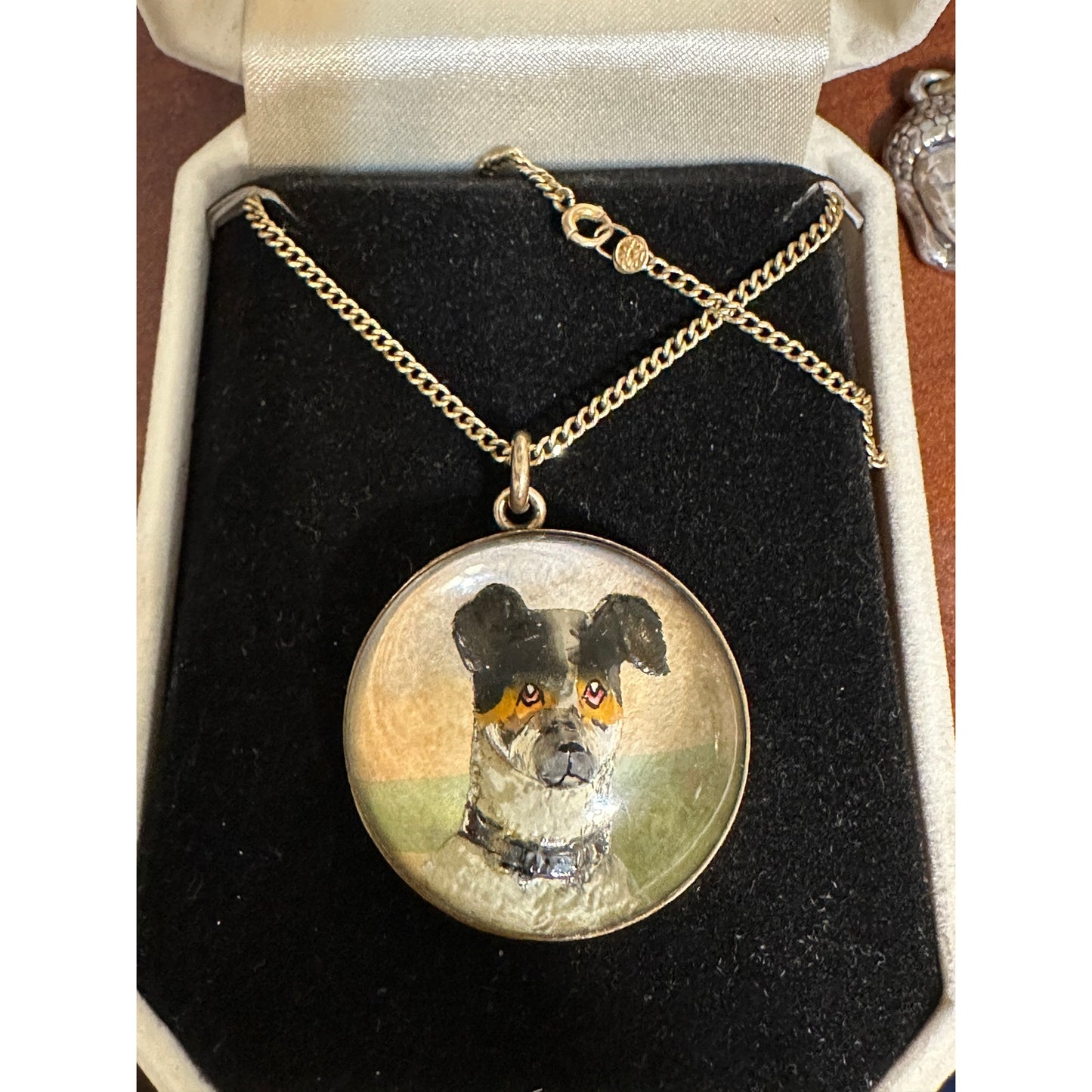 Antique Essex Crystal Dog Portrait Pendant Necklace – 14K Gold-Filled