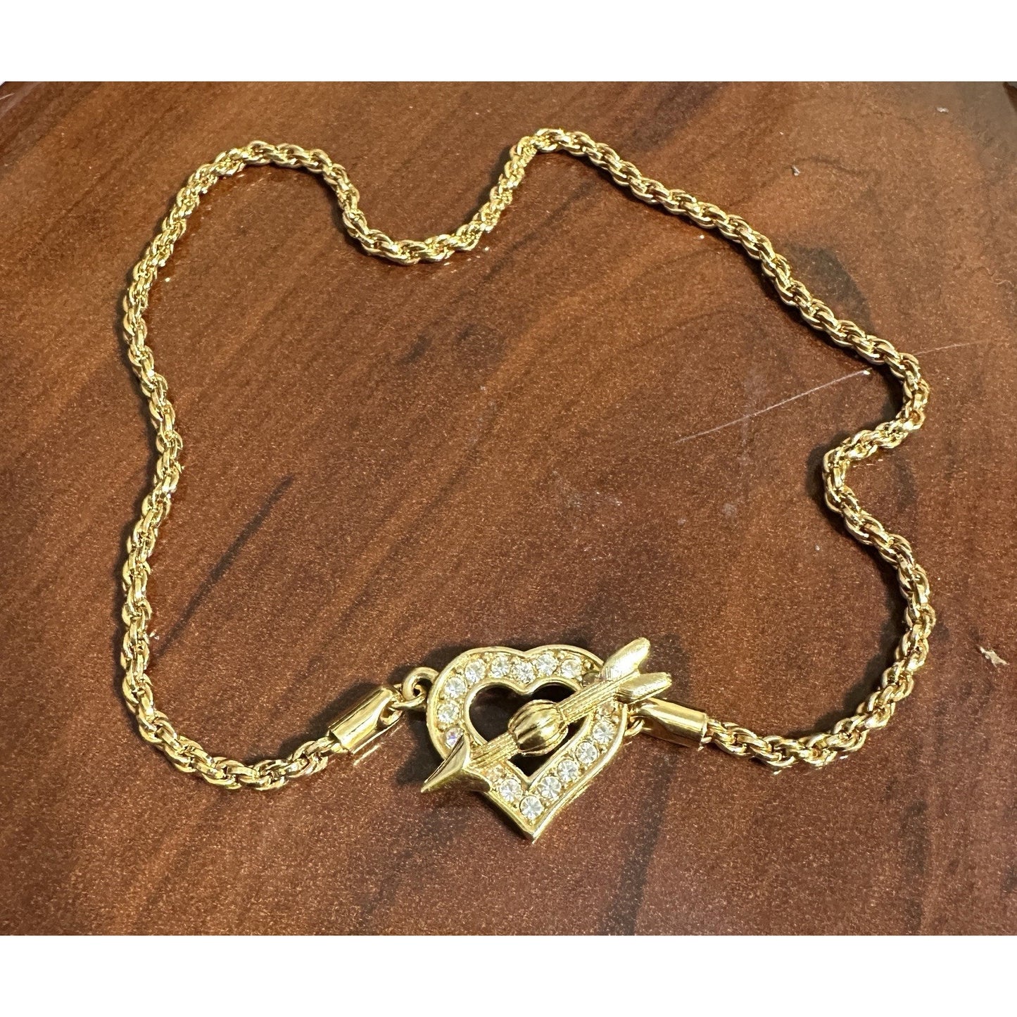 Swarovski Crystal Heart Pendant Necklace Choker Cupid’s Arrow Toggle Gold-Tone