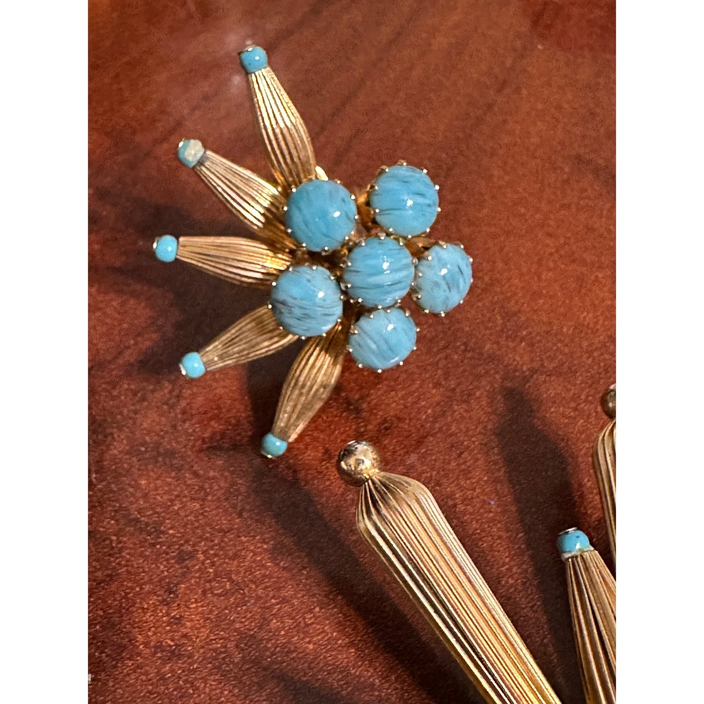 Vintage Large HOBE’ Goldtone Faux Turquoise Brooch & Clip Earrings Set