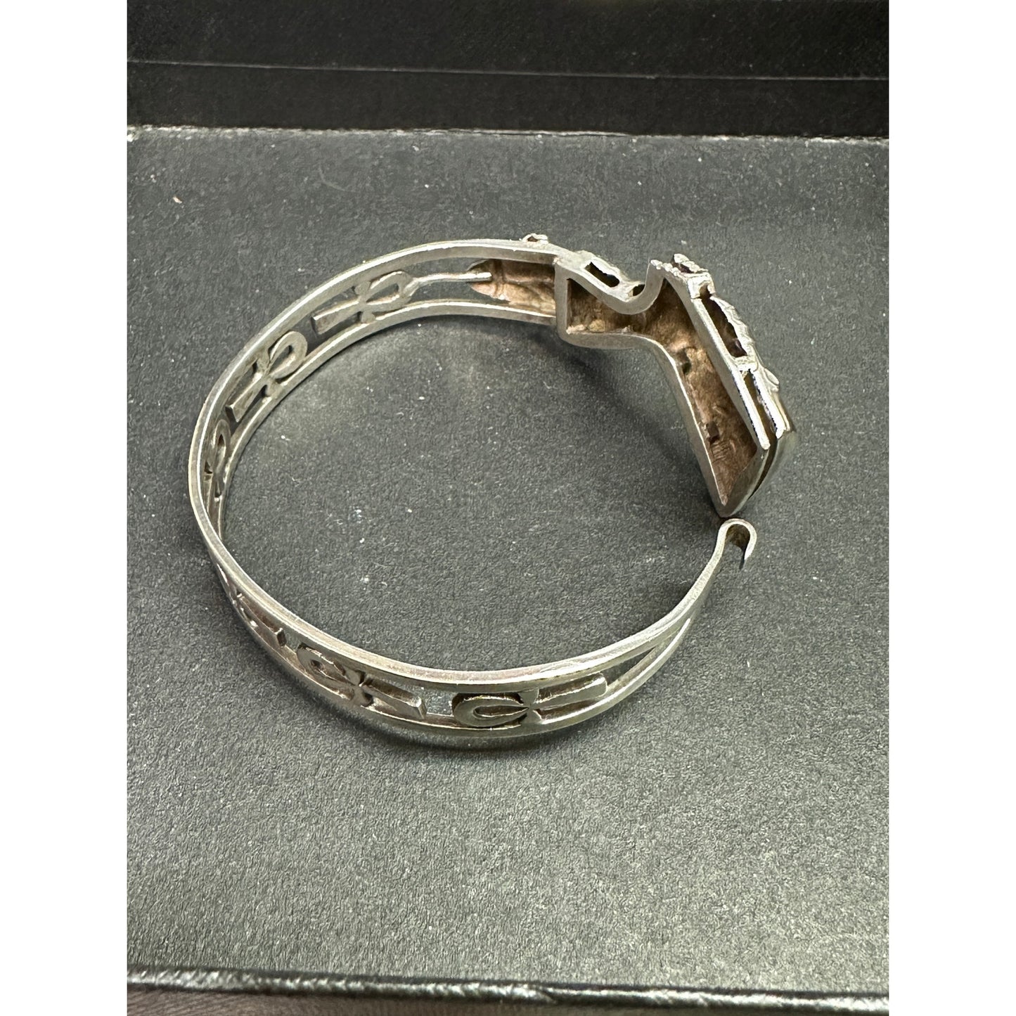 Vintage Sterling Silver Egyptian Nefertiti Bangle Bracelet