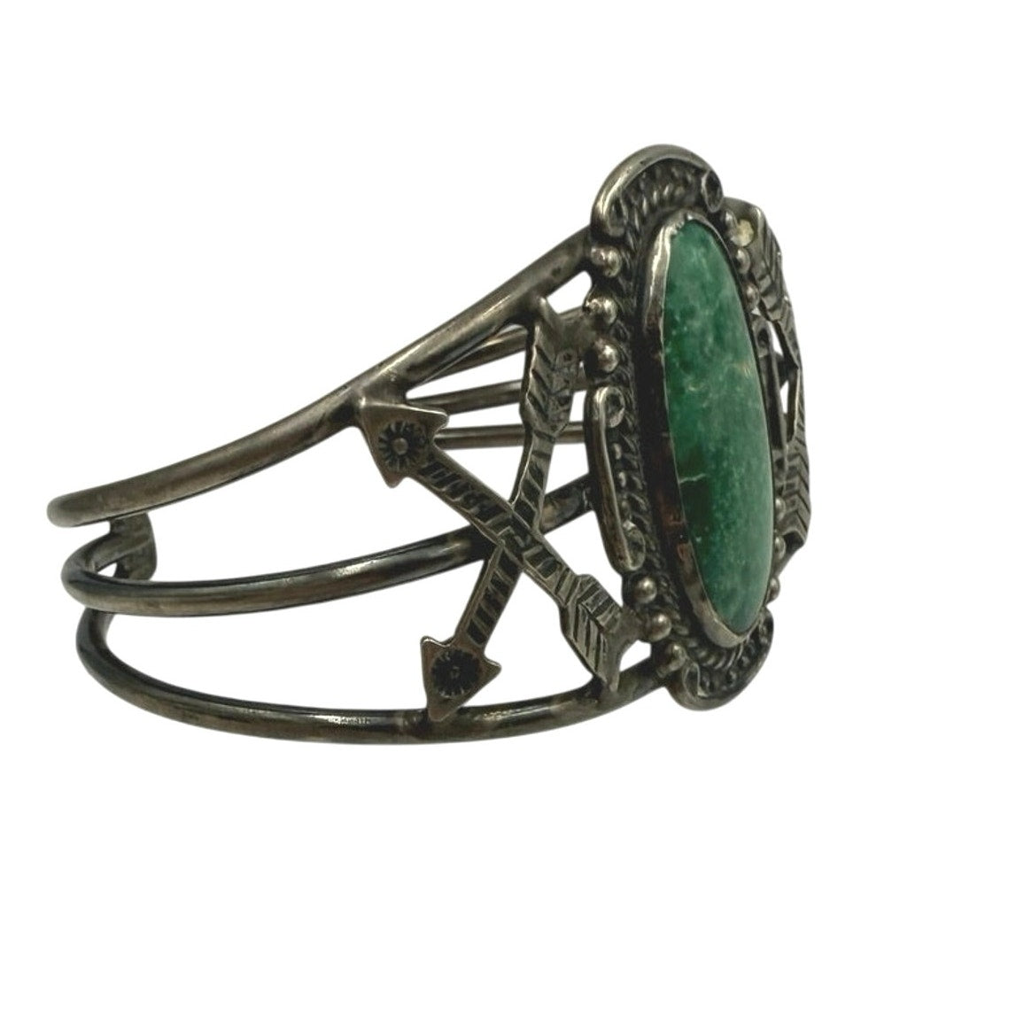 Vintage Fred Harvey Era Wide Oval Turquoise w/Arrow Detail Sterling Silver Cuff