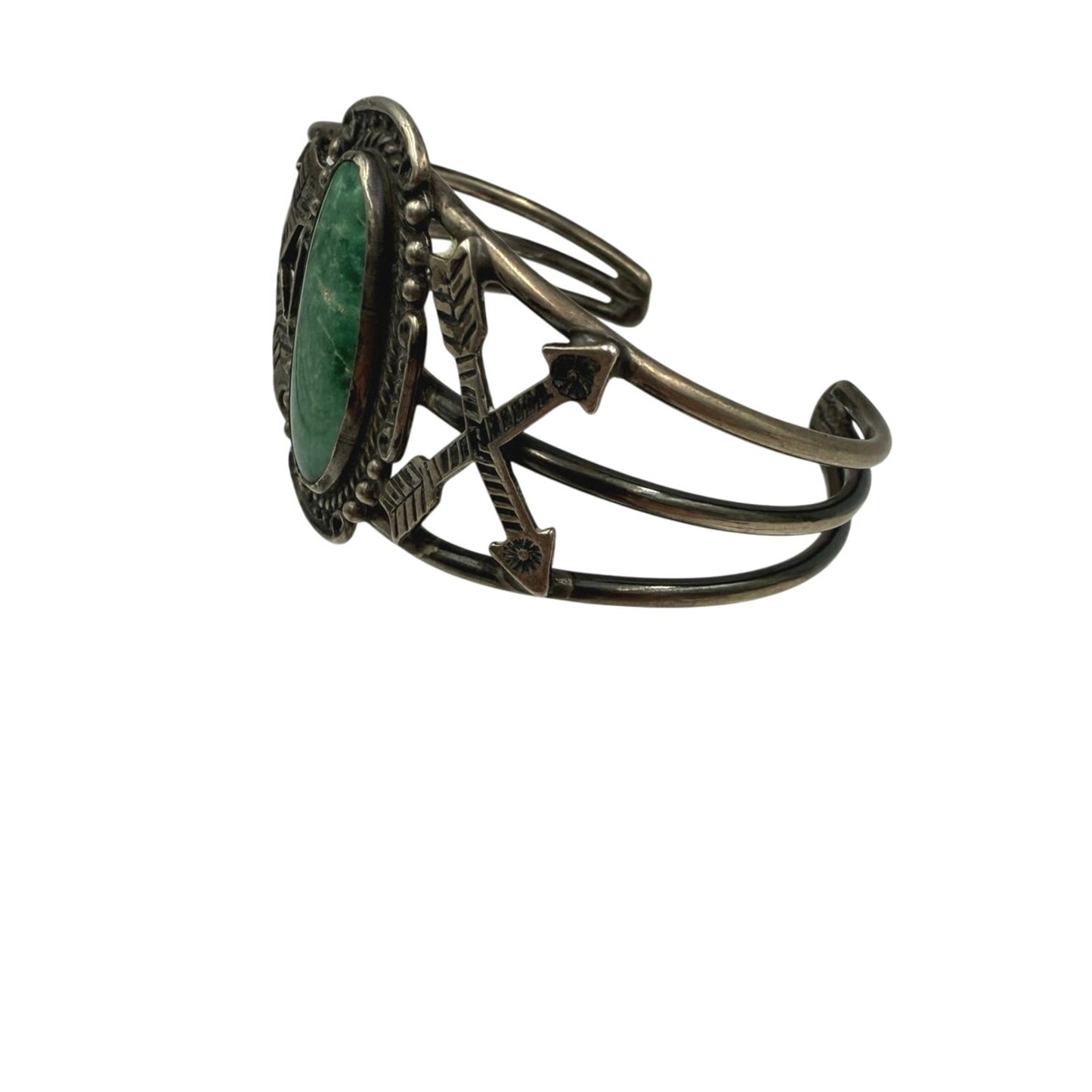 Vintage Fred Harvey Era Wide Oval Turquoise w/Arrow Detail Sterling Silver Cuff