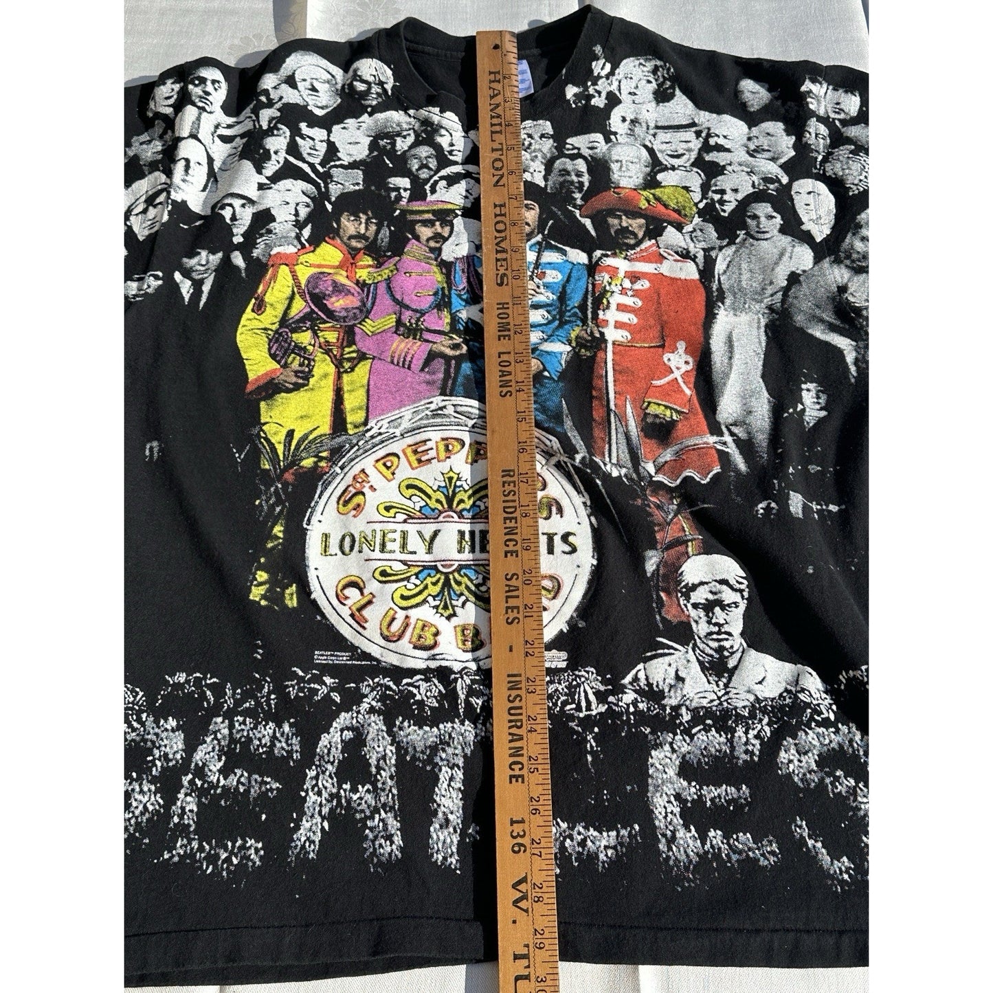 Vintage 90's ~ BEATLES Sgt. Peppers Band T-Shirt~ Single Stitch Hanes ~ XL