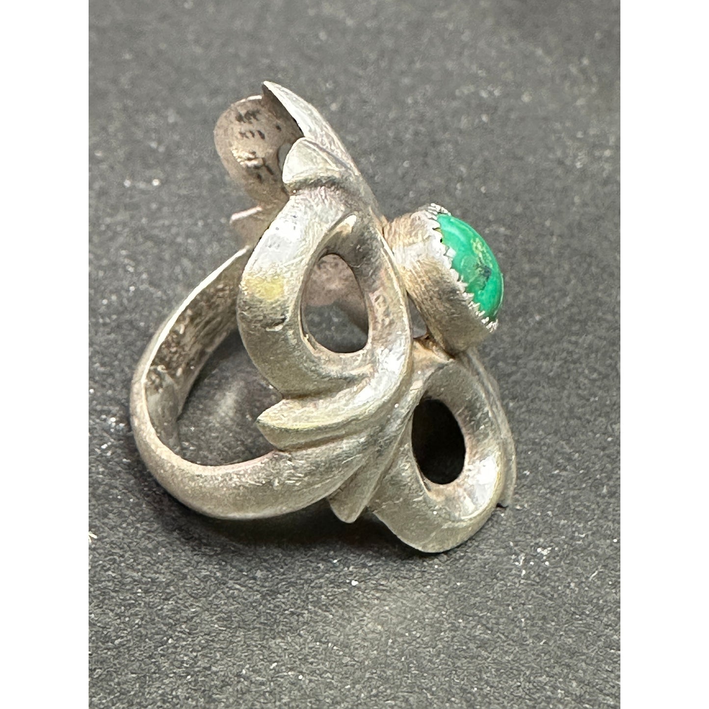 Vintage Sterling Silver Native American Sand Cast Green Turquoise Ring Size 6.25