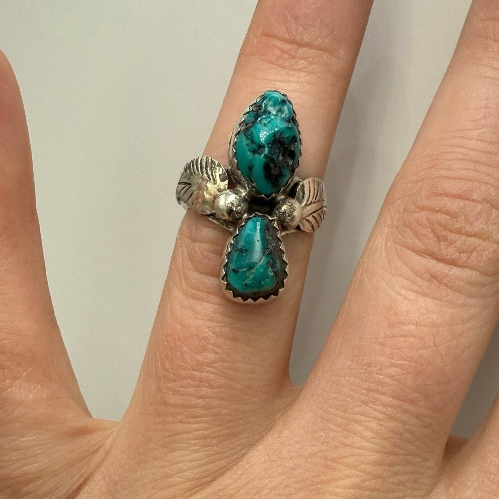 Vintage Turquoise w/ Feather Detail Sterling Silver Native American Ring Size 5