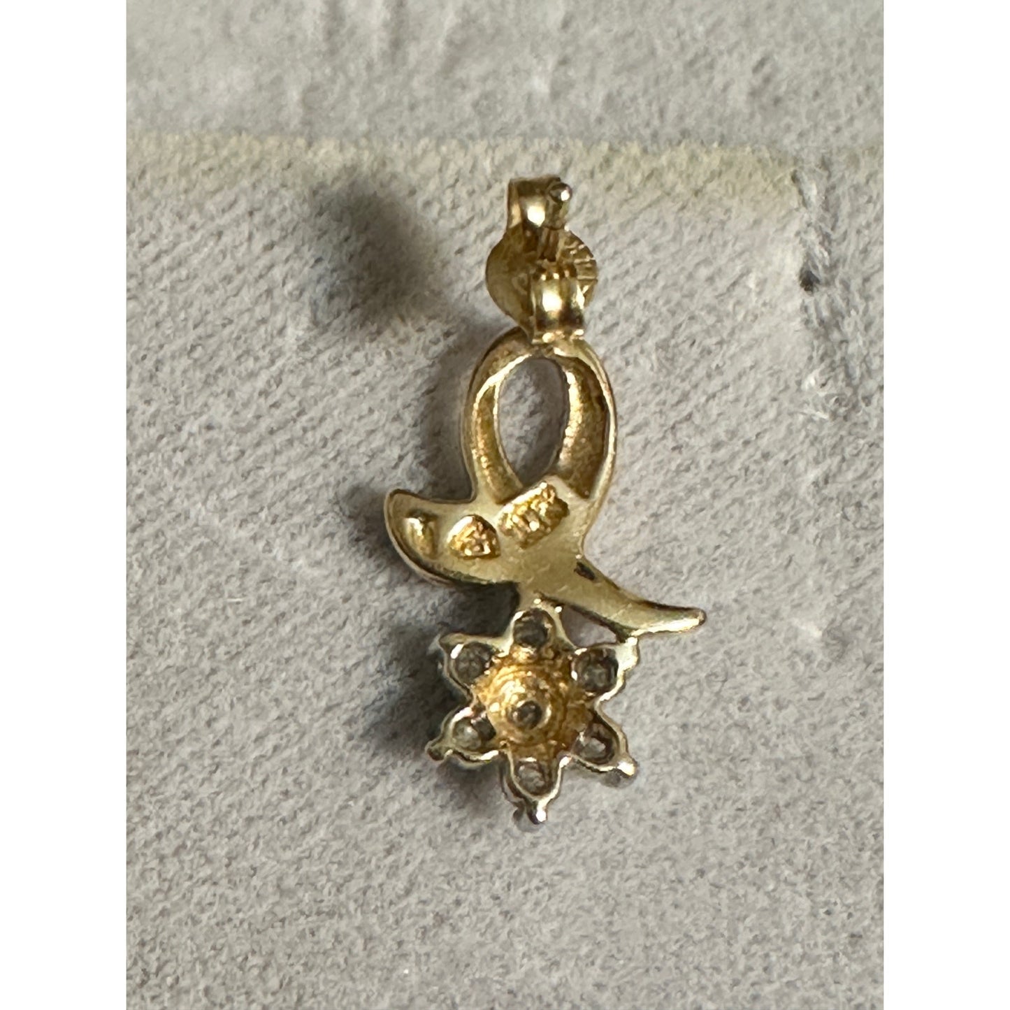 10k Yellow Gold Diamond Dainty Pierced Flower Ribbon Stud Earrings