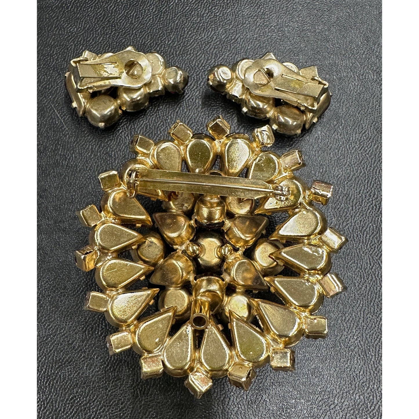 Fabulous Vintage Red Aurora Borealis Rhinestone Brooch & Clip Earrings Set