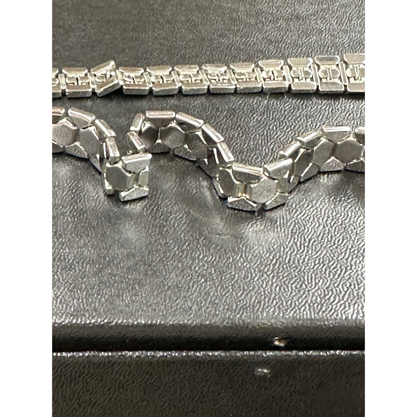 Vintage TRIFARI Pat Pending Silvertone Honeycomb Choker Necklace