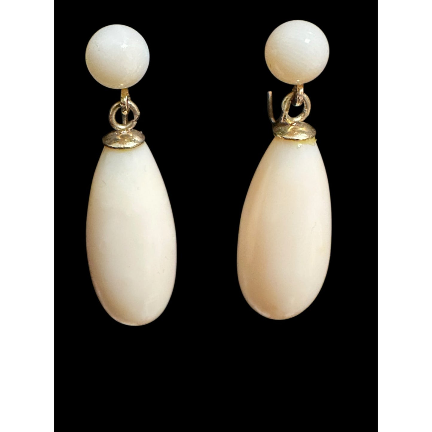 14k Yellow Gold Angel Skin Coral Tear Drop Screw Back Earrings