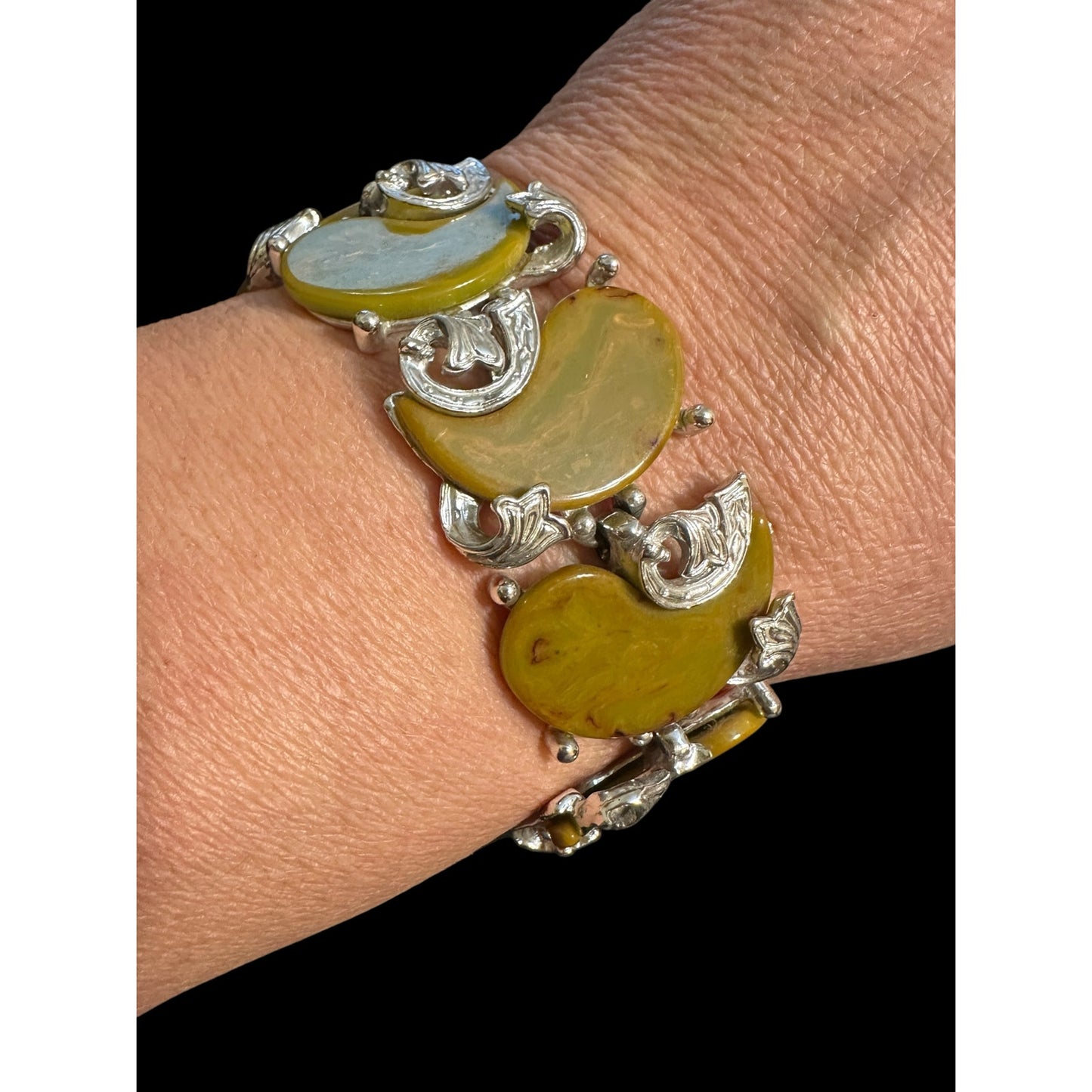 Vintage ART Arthur Pepper Green Funky Shape Thermoset Bracelet